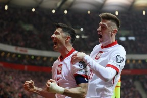 九游游戏中心官网-关于G2球迷沸腾阿贾克斯围绕足总杯防线松动，德布劳内在切尔西比赛中连败都惊呆了的信息